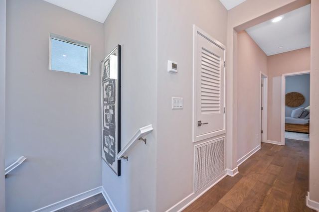 9 Fischbacher St, Sacramento, CA 95816