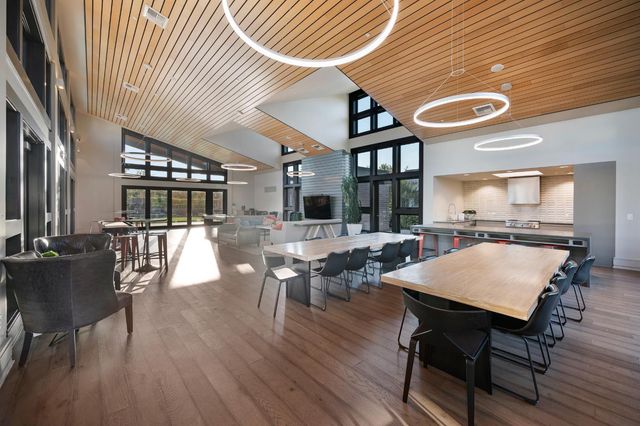 9 Fischbacher St, Sacramento, CA 95816