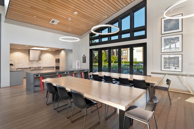 9 Fischbacher St, Sacramento, CA 95816