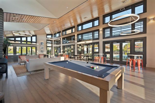 9 Fischbacher St, Sacramento, CA 95816