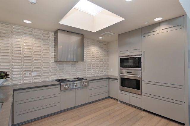 9 Fischbacher St, Sacramento, CA 95816