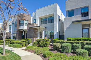 9 Fischbacher St, Sacramento, CA 95816