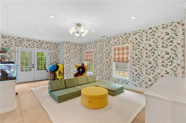11277 Serenbe Lane, Chattahoochee Hills, GA 30268