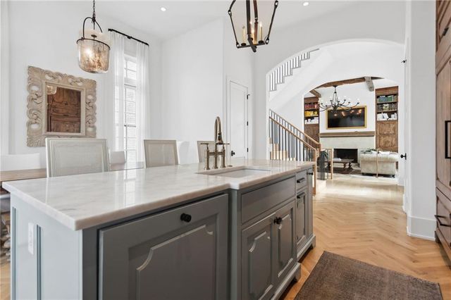 11277 Serenbe Lane, Chattahoochee Hills, GA 30268