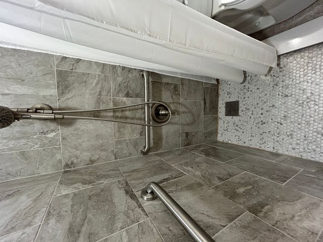 5147 E Chrysler Drive, Belvidere, IL 61008