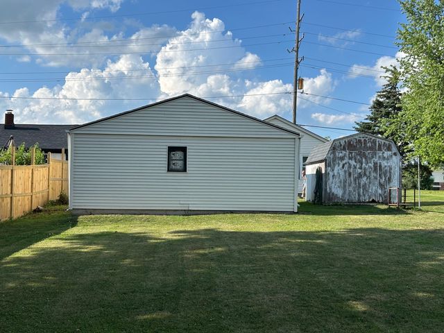 5147 E Chrysler Drive, Belvidere, IL 61008