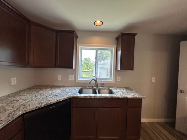 5147 E Chrysler Drive, Belvidere, IL 61008