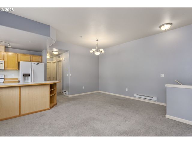 13682 Sw HALL Blvd 3, Portland, OR 97223