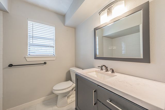 10803 Lake Gardens Drive, Dallas, TX 75218