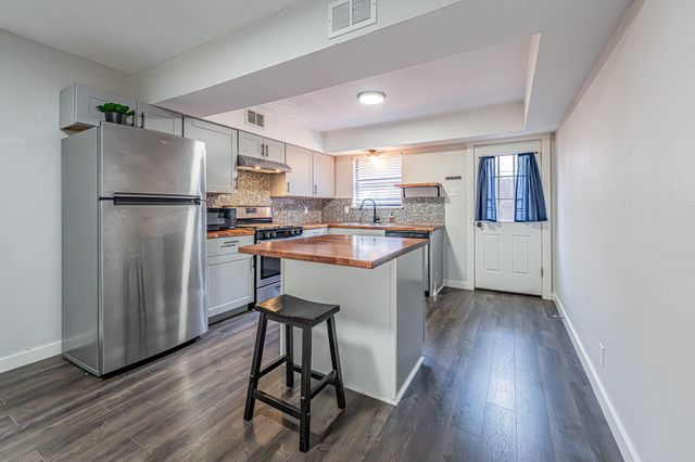 10803 Lake Gardens Drive, Dallas, TX 75218