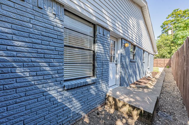 10803 Lake Gardens Drive, Dallas, TX 75218