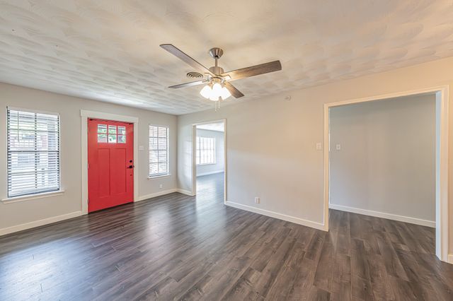 10803 Lake Gardens Drive, Dallas, TX 75218