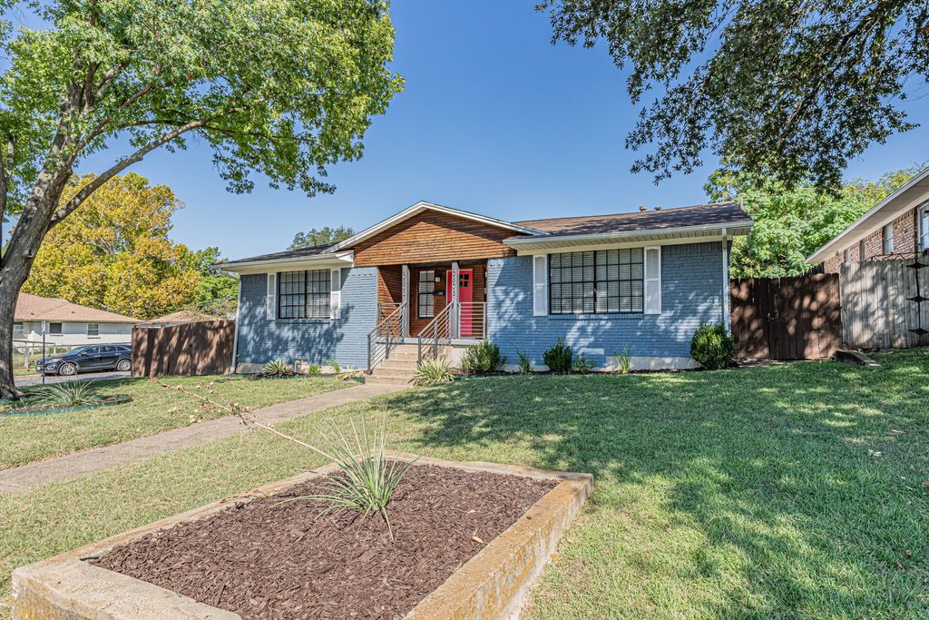 10803 Lake Gardens Drive, Dallas, TX 75218