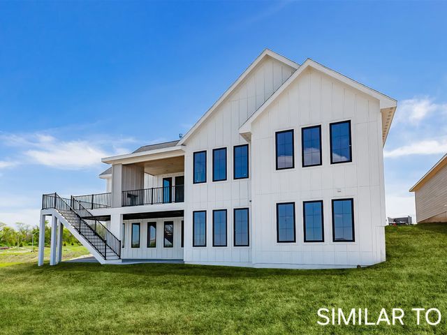 900 Harrington Way, Waukee, IA 50263