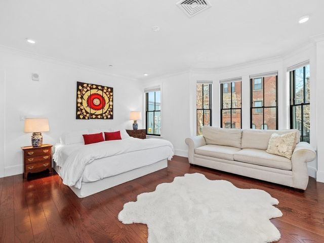 324 Bunker Hill Street 201, Boston, MA 02129