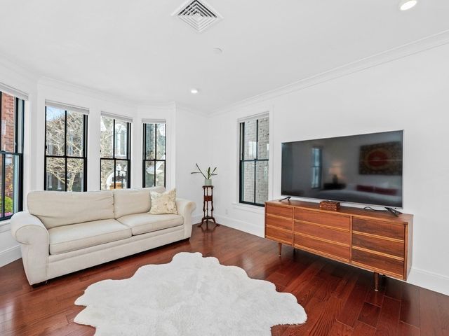 324 Bunker Hill Street 201, Boston, MA 02129