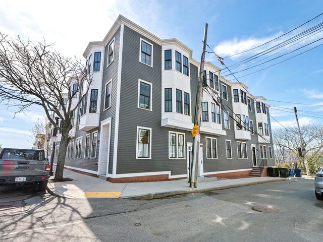 324 Bunker Hill Street 201, Boston, MA 02129