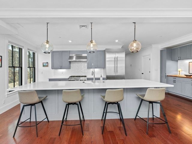 324 Bunker Hill Street 201, Boston, MA 02129