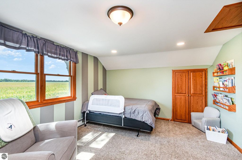 Image 20 of property listing at 10063 E Walton Road, Shepherd, MI 48883