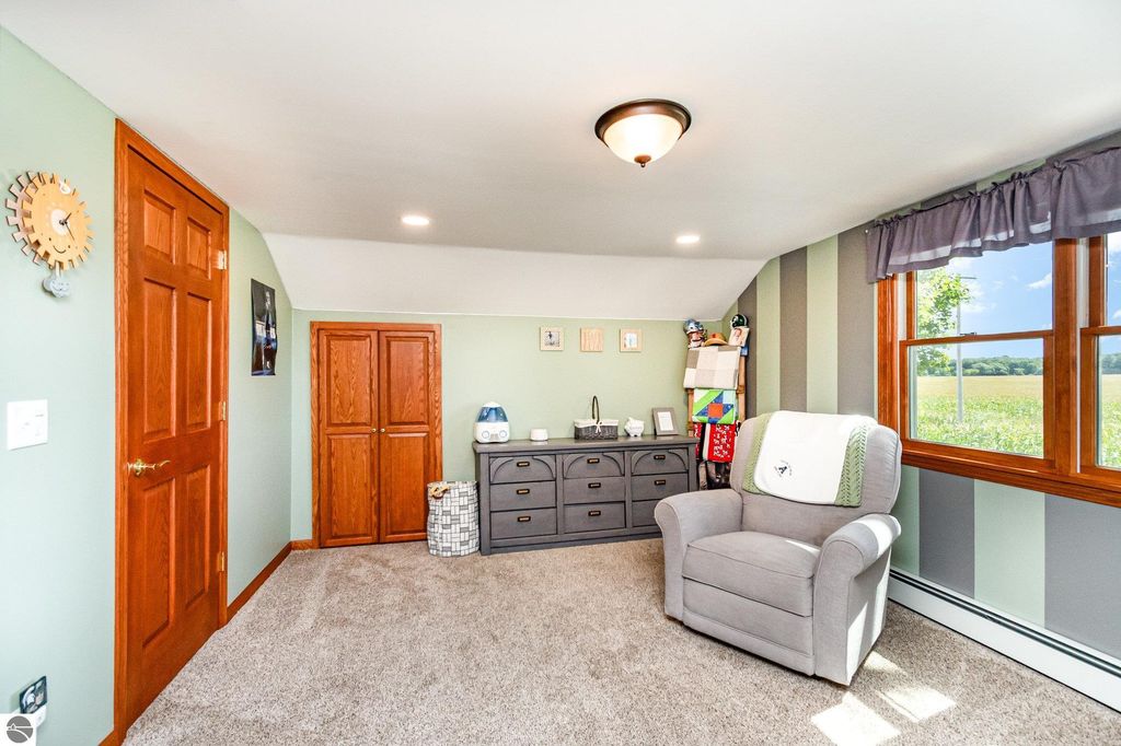 Image 21 of property listing at 10063 E Walton Road, Shepherd, MI 48883