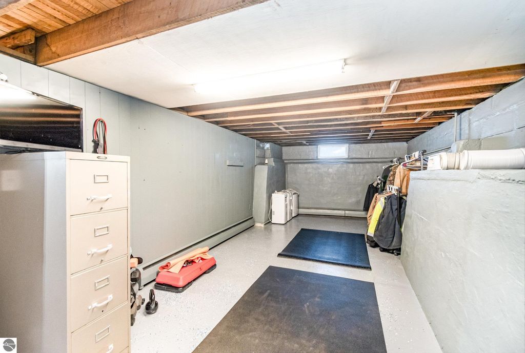 Image 23 of property listing at 10063 E Walton Road, Shepherd, MI 48883