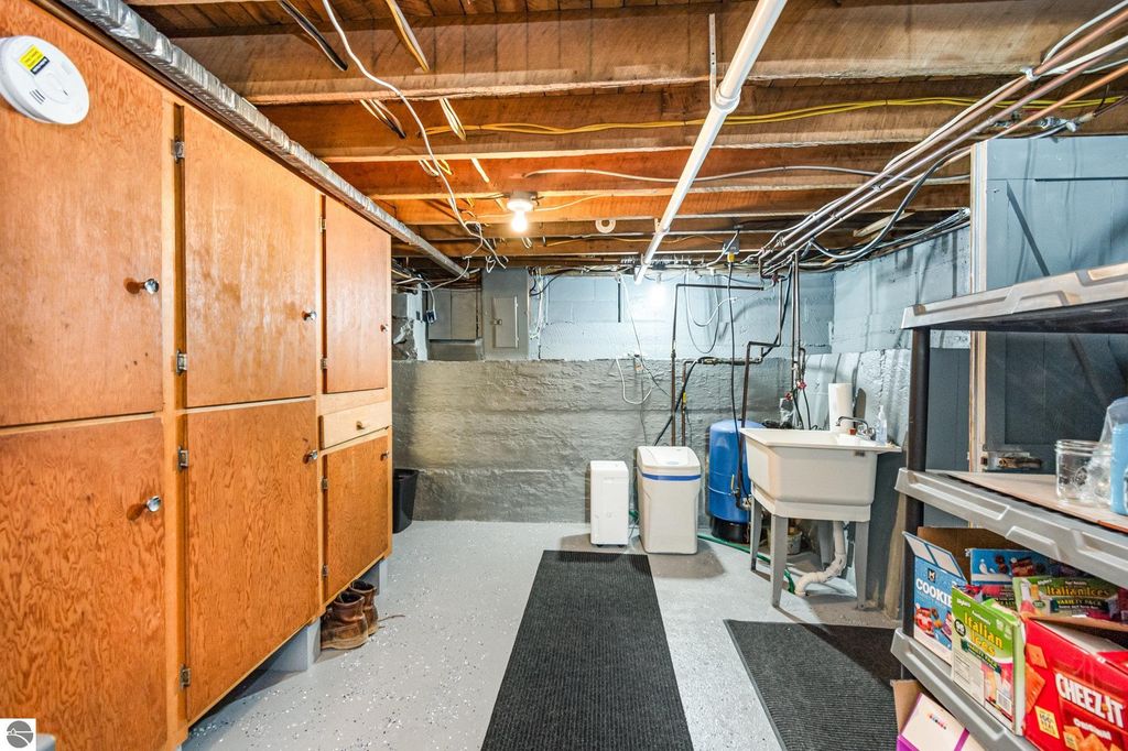 Image 24 of property listing at 10063 E Walton Road, Shepherd, MI 48883