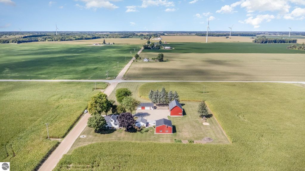 Image 39 of property listing at 10063 E Walton Road, Shepherd, MI 48883