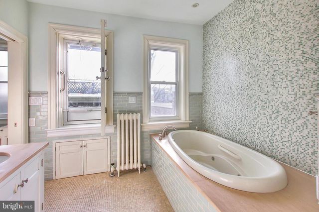 1756 PARK RD NW, Washington, DC 20010