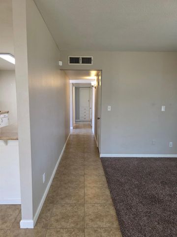 4056 N Argyle Avenue, Fresno, CA 93727