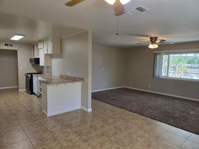 4056 N Argyle Avenue, Fresno, CA 93727