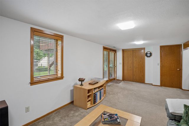 9791 Clark Street, Clive, IA 50325