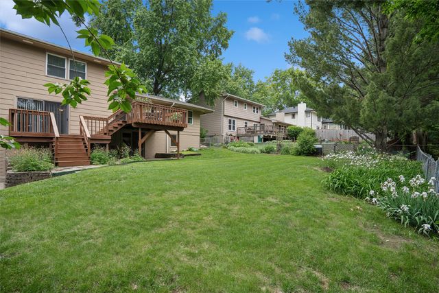 9791 Clark Street, Clive, IA 50325