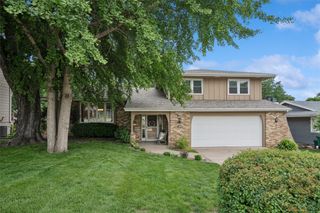 9791 Clark Street, Clive, IA 50325
