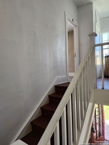 632 Rigsby Ave Apt 4, San Antonio, TX 78210