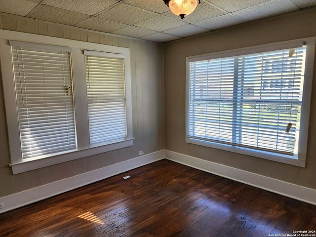632 Rigsby Ave Apt 4, San Antonio, TX 78210