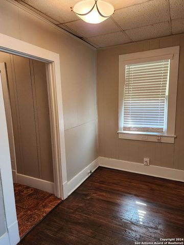 632 Rigsby Ave Apt 4, San Antonio, TX 78210