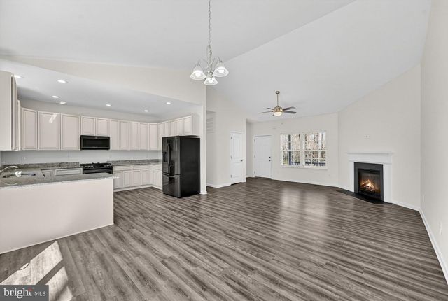 21270 WALKERS LN, Richardsville, VA 22736