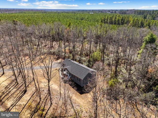 21270 WALKERS LN, Richardsville, VA 22736