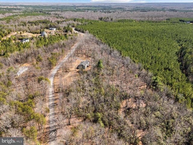 21270 WALKERS LN, Richardsville, VA 22736