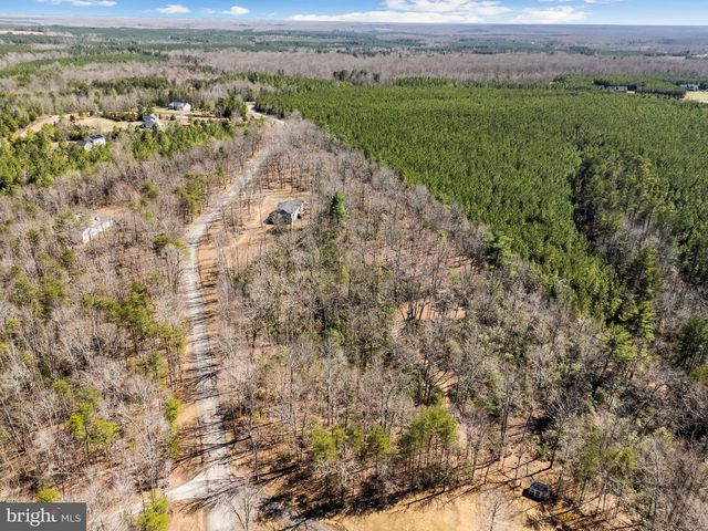 21270 WALKERS LN, Richardsville, VA 22736