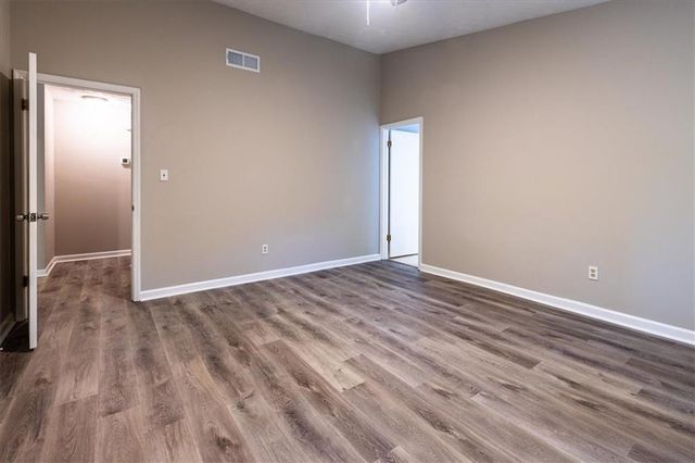 240 Kristie Lane, Roswell, GA 30076