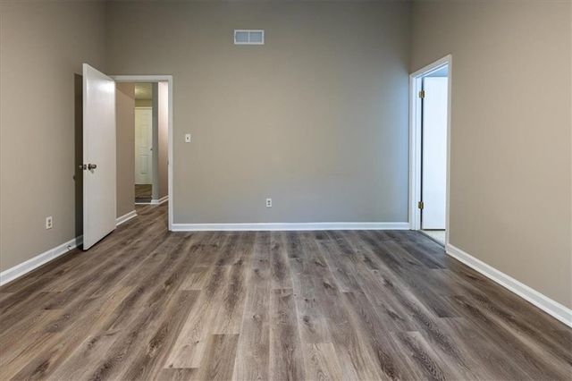 240 Kristie Lane, Roswell, GA 30076
