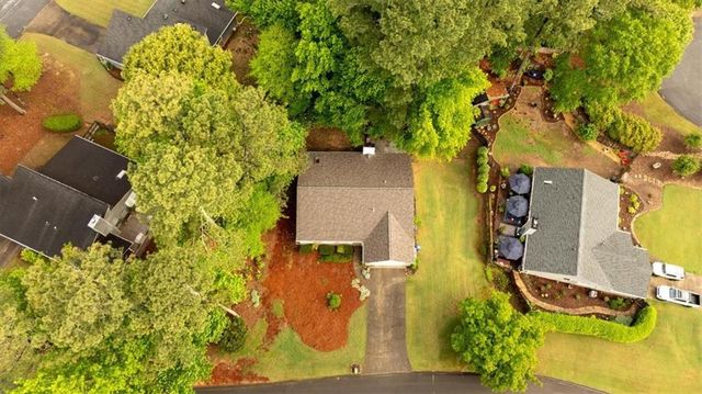 240 Kristie Lane, Roswell, GA 30076