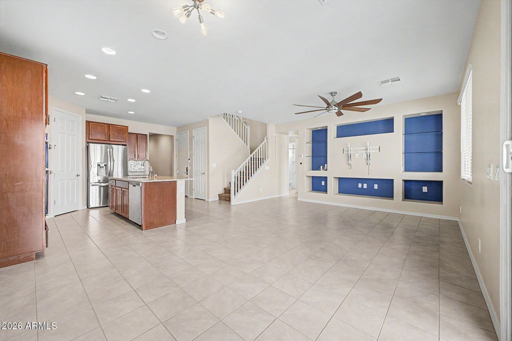2436 E SAINT CATHERINE Avenue, Phoenix, AZ 85042 — photo 4
