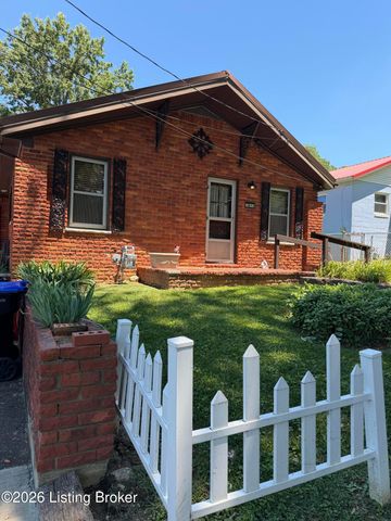 1613 Eskridge Ln, Louisville, KY 40216