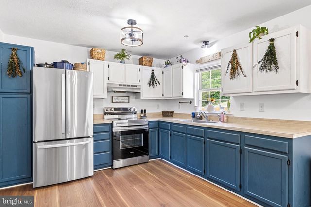 38430 ARLINGTON DR, Mechanicsville, MD 20659
