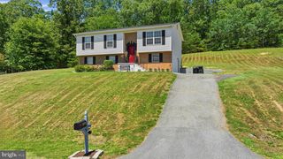 38430 ARLINGTON DR, Mechanicsville, MD 20659
