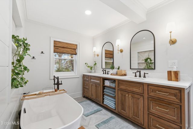 176 Spring Street, Saratoga Springs, NY 12866