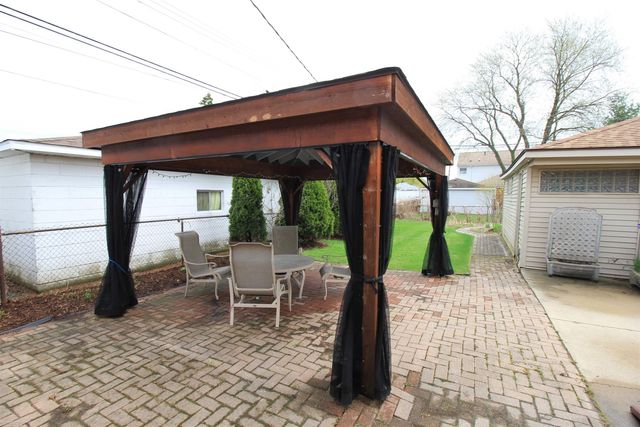 31116 Angeline Court, St Clair Shores, MI 48082