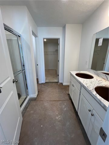 413 Pheasant Run, Elyria, OH 44035